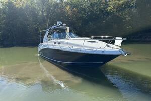 LUXE 32ft Sea Ray Yacht For Sale