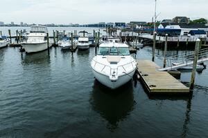  2007 Tiara Yachts 4300 Sovran Yacht For Sale in Broad Channel NY