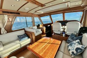 2017 Sabre 48 Salon Express thumbnail 13