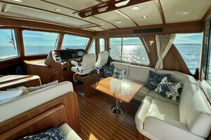 2017 Sabre 48 Salon Express thumbnail 12