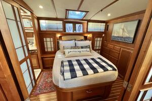 2017 Sabre 48 Salon Express thumbnail 34