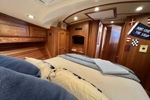2017 Sabre 48 Salon Express thumbnail 29