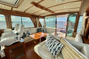 2017 Sabre 48 Salon Express thumbnail 16