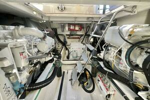 2017 Sabre 48 Salon Express thumbnail 47