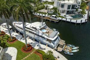 2012 Princess 104 - Profile