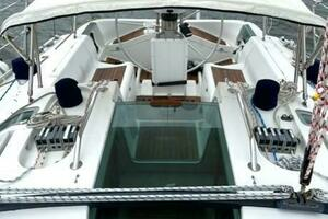 1993 Beneteau First 38.5 thumbnail 14