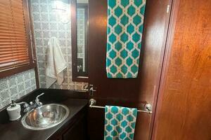 1987 Custom Pilothouse thumbnail 19