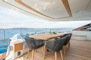 2021 Monte Carlo Yachts MCY 96 thumbnail 16