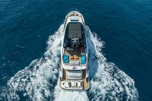 2021 Monte Carlo Yachts MCY 96 thumbnail 9