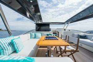 2021 Monte Carlo Yachts MCY 96 thumbnail 39