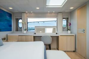 2021 Monte Carlo Yachts MCY 96 thumbnail 26