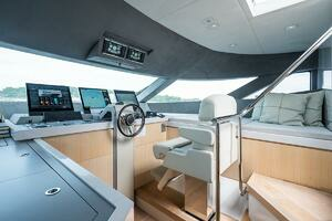 2021 Monte Carlo Yachts MCY 96 thumbnail 23