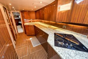 2007 Viking 52 Sport Coupe thumbnail 24