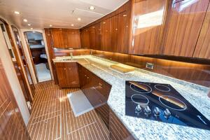 2007 Viking 52 Sport Coupe thumbnail 23