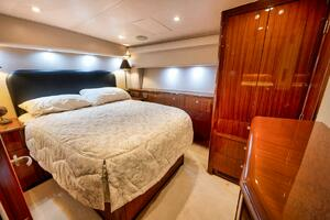2007 Viking 52 Sport Coupe thumbnail 28