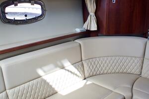 Photo 4159832 for 2013 Chaparral 310 Signature Soggy Dollar 