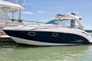 Photo 4159804 for 2013 Chaparral 310 Signature Soggy Dollar 