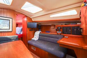 Utopia 33ft Hunter Yacht For Sale