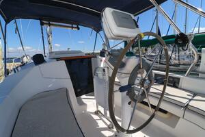 Utopia 33ft Hunter Yacht For Sale