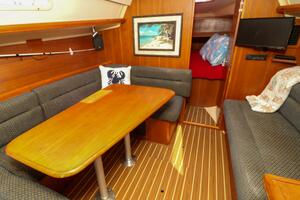 Utopia 33ft Hunter Yacht For Sale