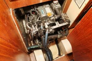 Utopia 33ft Hunter Yacht For Sale