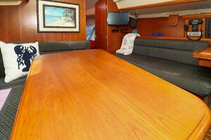 Utopia 33ft Hunter Yacht For Sale