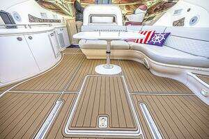 2002 Sea Ray 550 Sundancer thumbnail 11