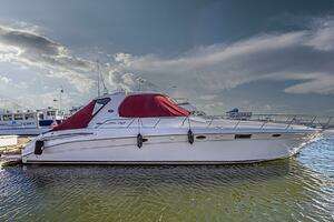 2002 Sea Ray 550 Sundancer thumbnail 1