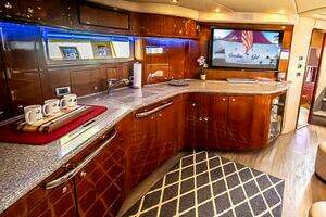 2002 Sea Ray 550 Sundancer thumbnail 17