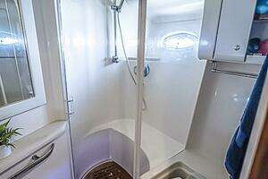 2002 Sea Ray 550 Sundancer thumbnail 25