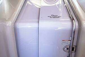 2002 Sea Ray 550 Sundancer thumbnail 14