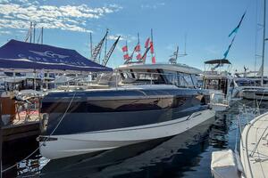 In Stock 42ft Wellcraft Yacht For Sale