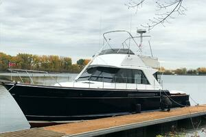 Zon Zon 1969 Chris-Craft Commander Yacht For Sale in Iroquois Ontario