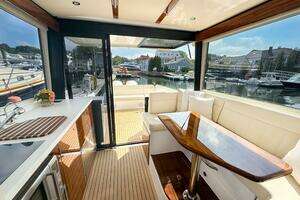 42ft MJM Yacht For Sale