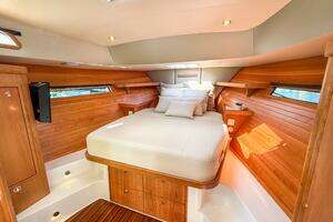 42ft MJM Yacht For Sale