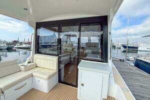 42ft MJM Yacht For Sale