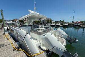 In Stock 39ft Four Winns Yacht For Sale