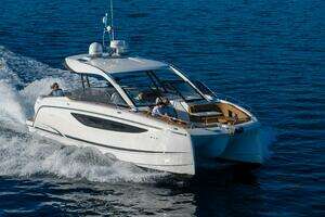 In Stock 39ft Four Winns Yacht For Sale