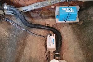 Photo 4171615 for 1985 Bertram 28 Flybridge Sport Fisherman  