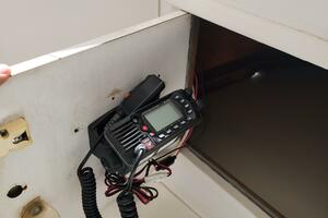 Photo 4171576 for 1985 Bertram 28 Flybridge Sport Fisherman  