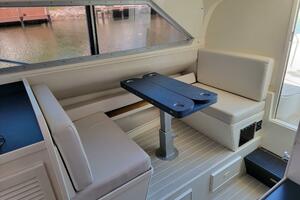 Photo 4171600 for 1985 Bertram 28 Flybridge Sport Fisherman  