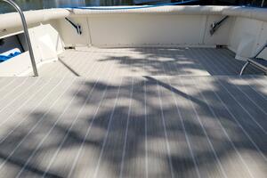 Photo 4171588 for 1985 Bertram 28 Flybridge Sport Fisherman  