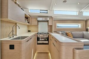 60ft Beneteau Yacht For Sale