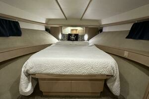 1993 West Bay Pilothouse thumbnail 27
