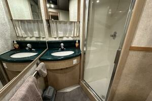 1993 West Bay Pilothouse thumbnail 42