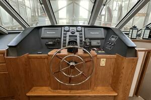 1993 West Bay Pilothouse thumbnail 36