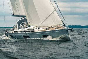 54ft Beneteau Yacht For Sale
