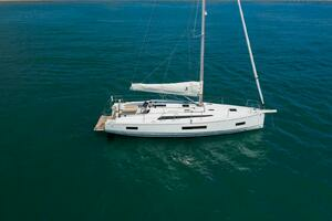 40ft Beneteau Yacht For Sale