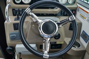 Reel Seaductive 28ft Regal Yacht For Sale