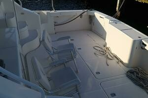  2006 Silverton  Yacht For Sale in Muskegon MI